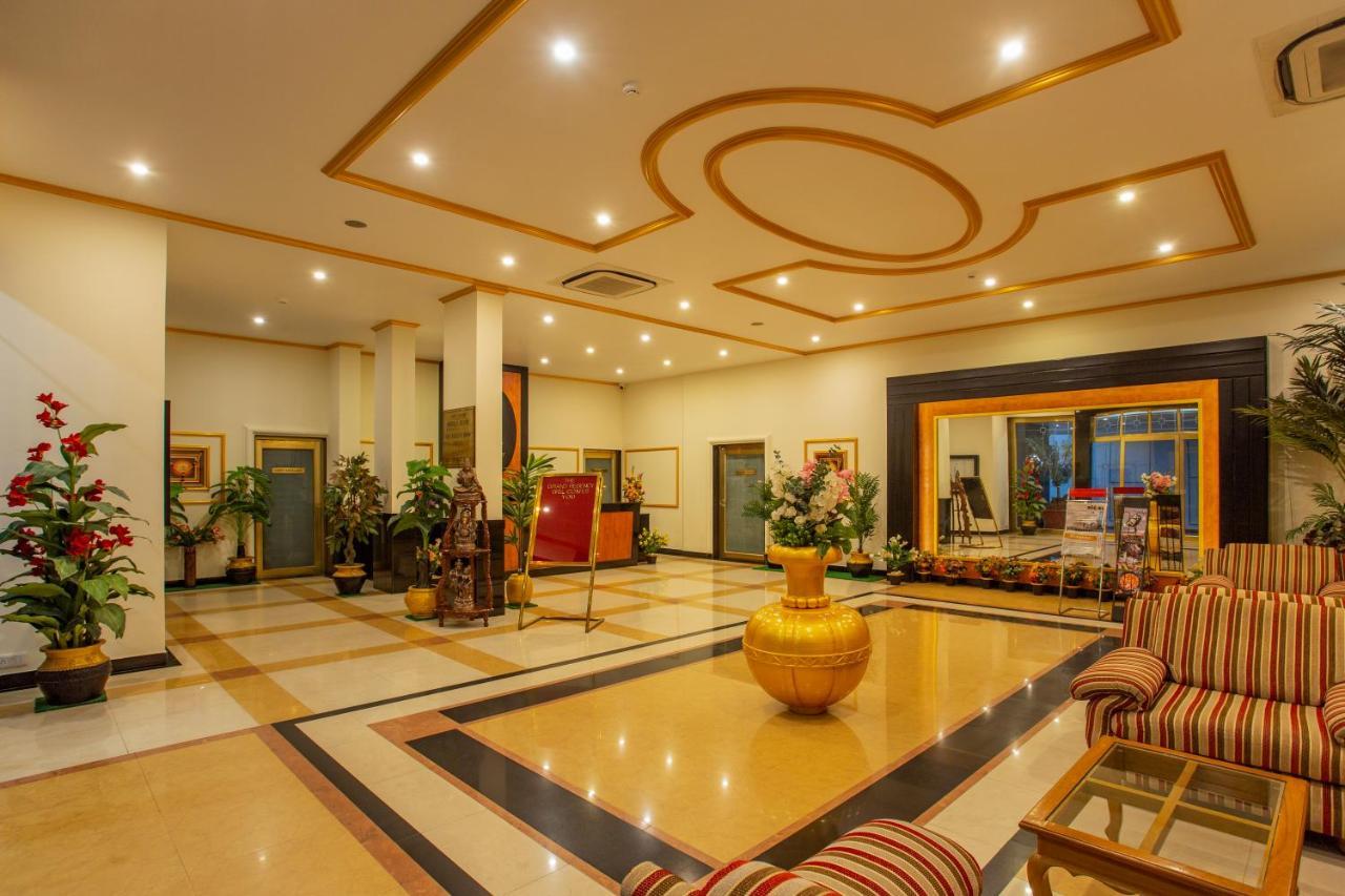 The Grand Regency 호텔 라즈콧 외부 사진